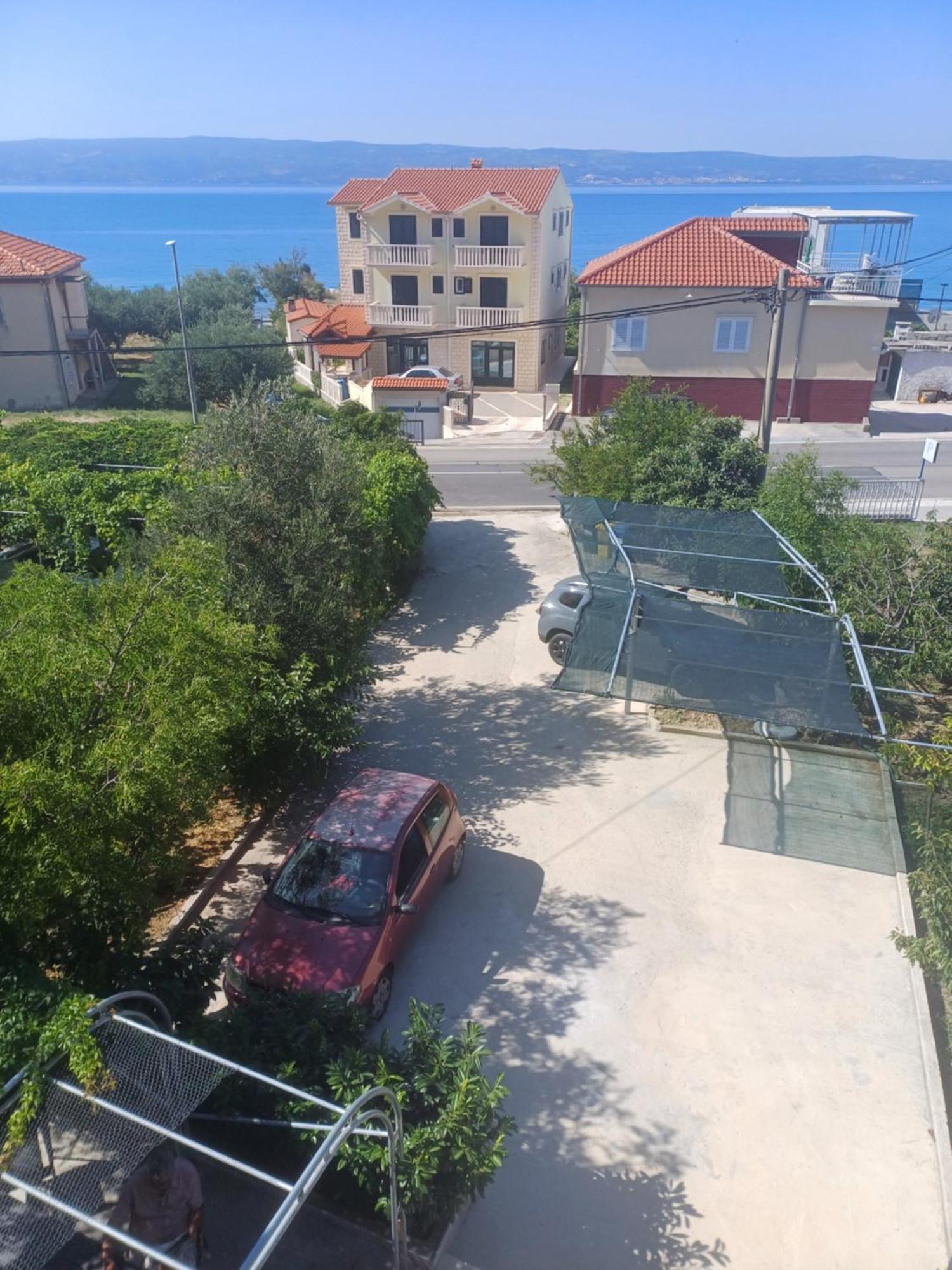 Apartments Andrea Есенице Экстерьер фото